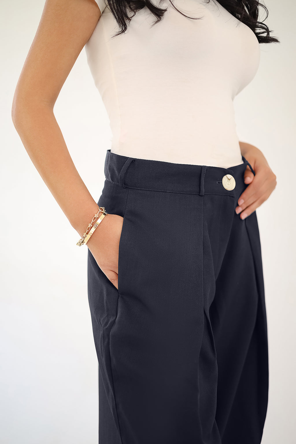 Signature Wide Pant